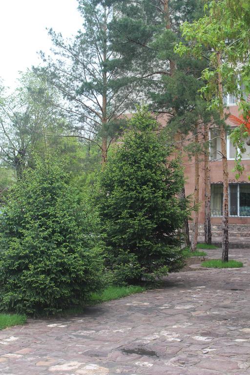 Hotel Edem Karaganda Zewnętrze zdjęcie