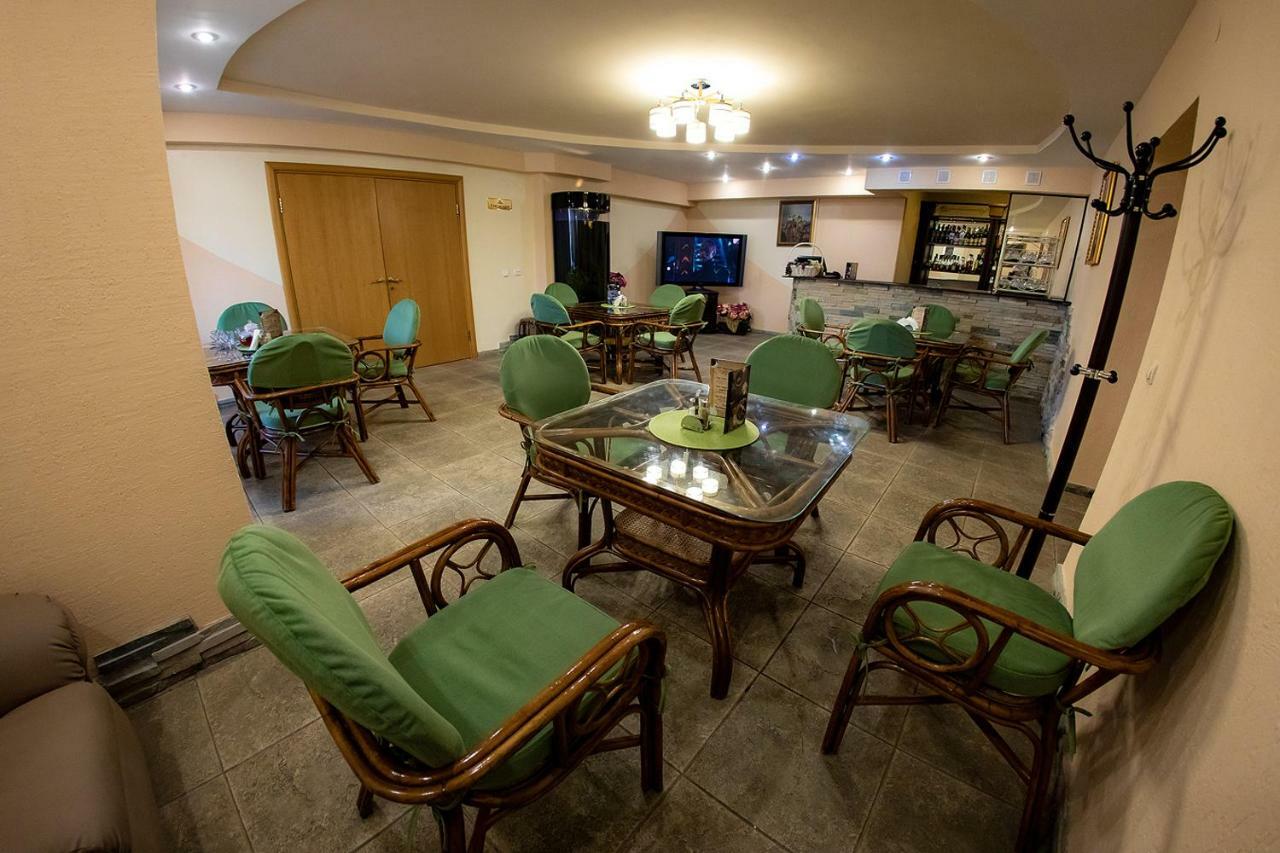 Hotel Edem Karaganda Zewnętrze zdjęcie
