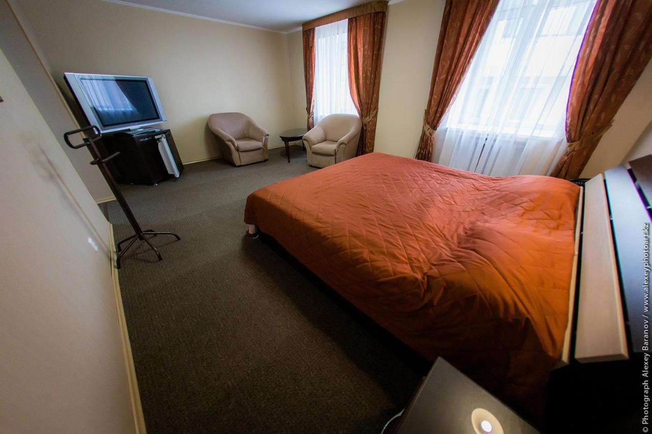 Hotel Edem Karaganda Zewnętrze zdjęcie